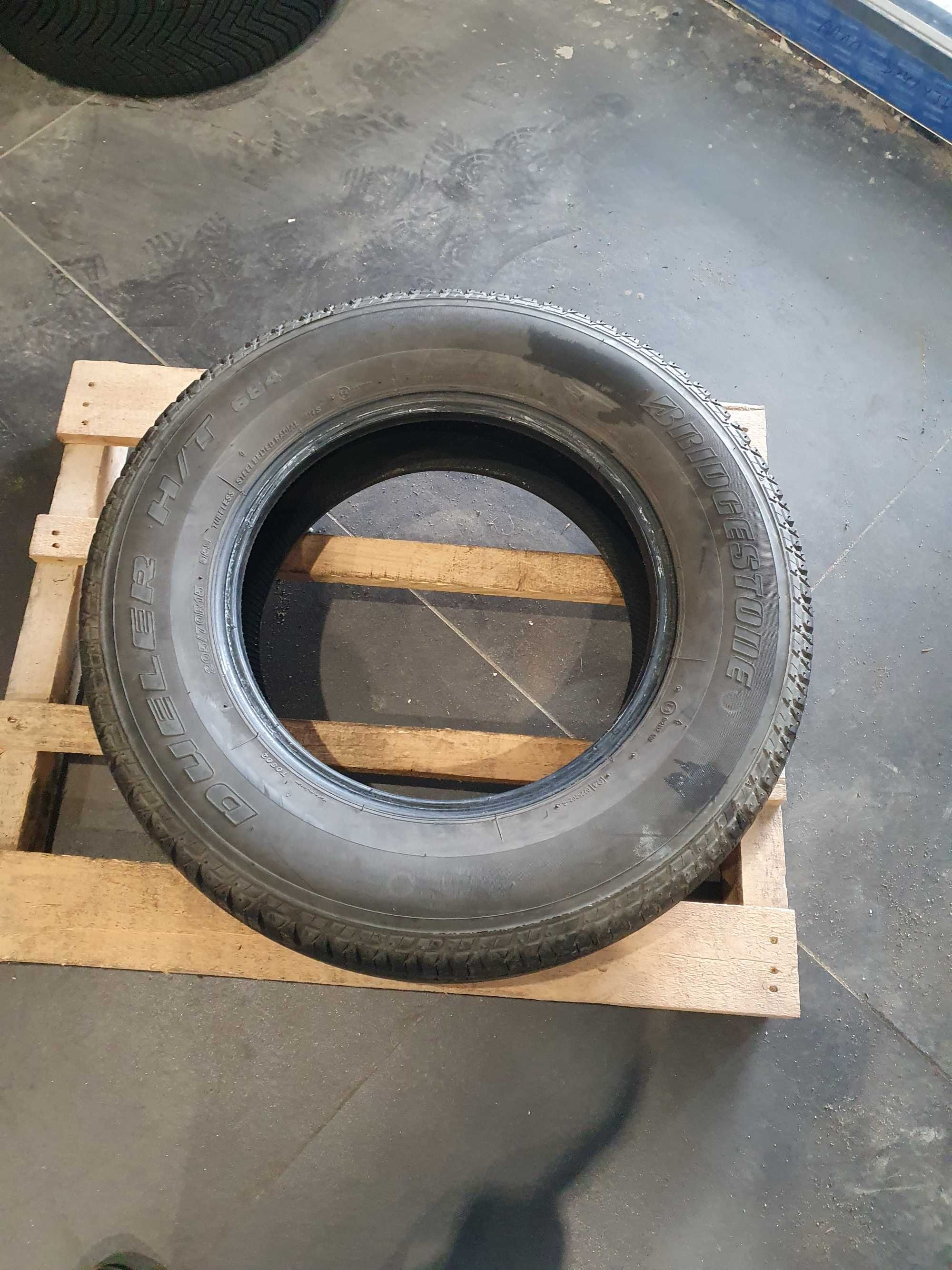 Opona Bridgestone Dueler H/T684 205/70/15 95S HP90