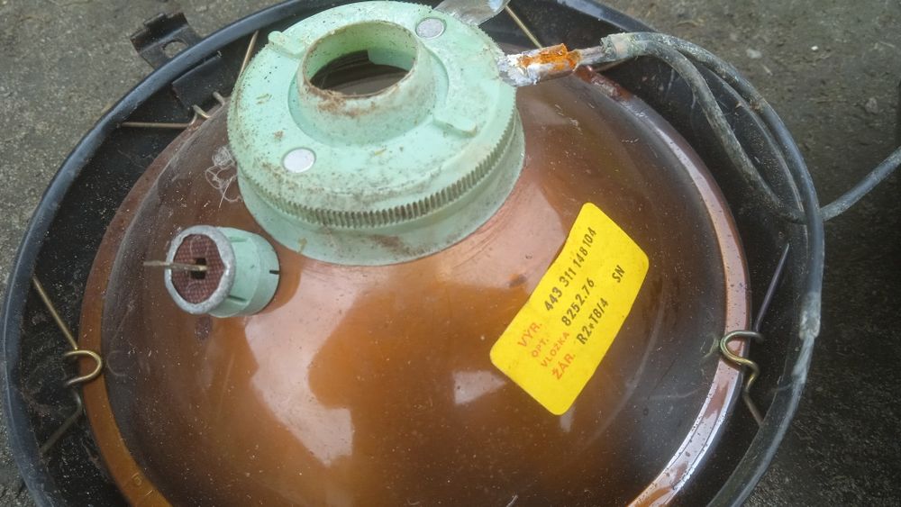 Lampa reflektor Zetor 4011 Ursus czeska starego typu