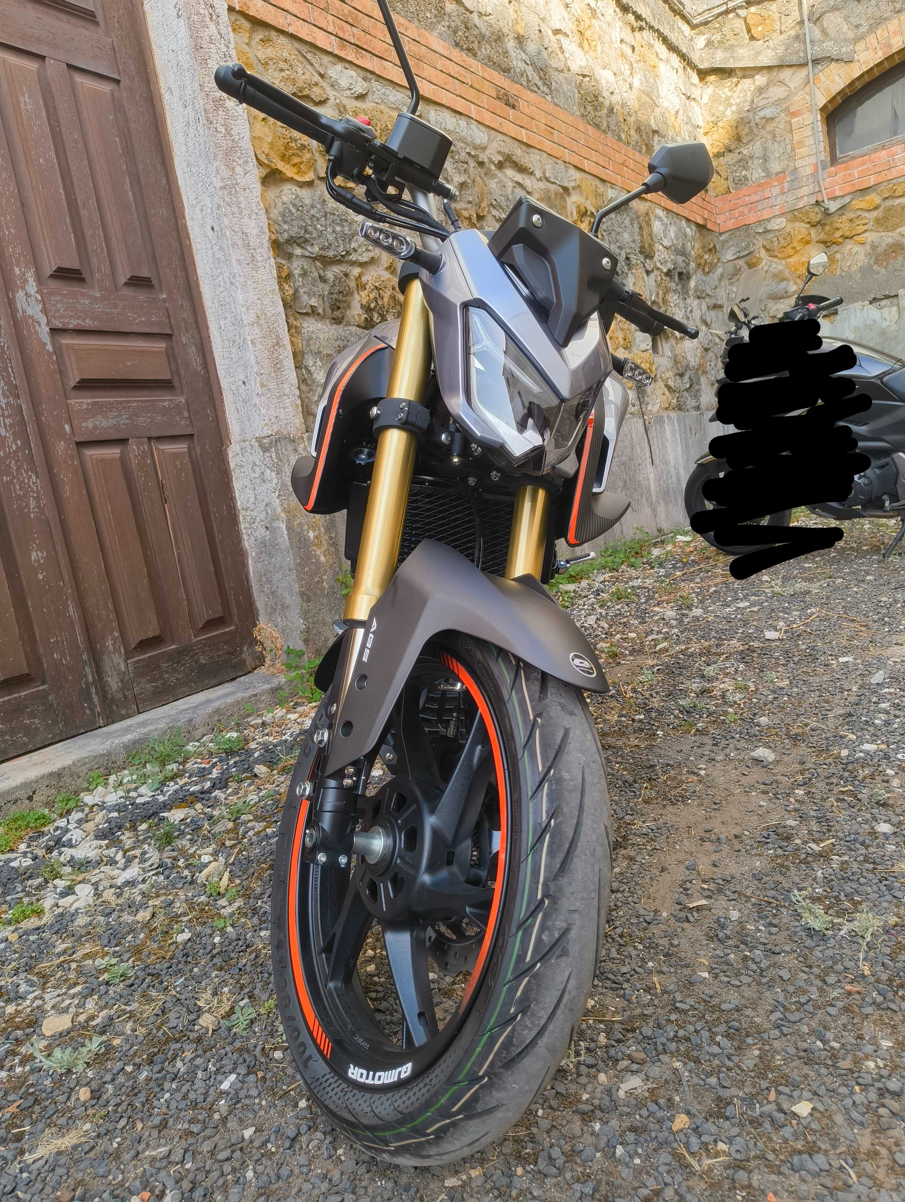 Qj Motor SRK 125S