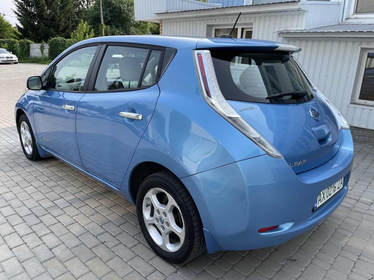 Продам Nissan Leaf