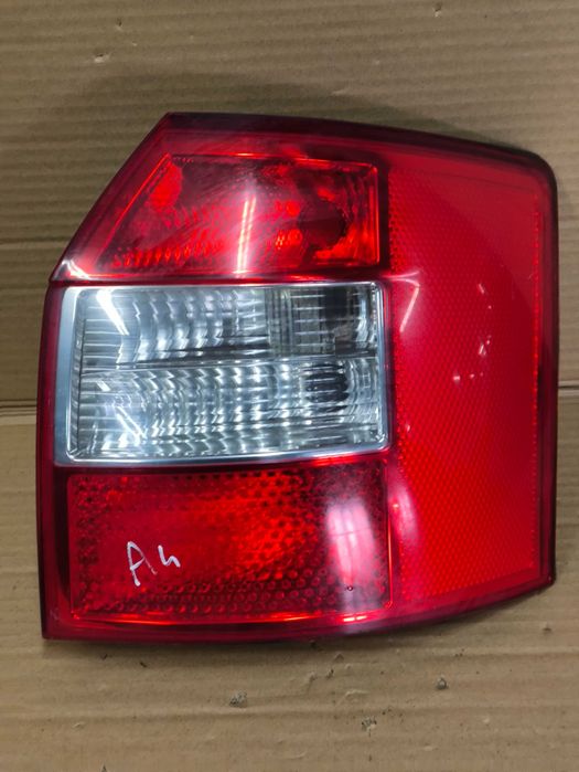 Lampa tylna prawa  Audi A4 B6 Kombi Avant 8E9/945/09611S Siedlce
