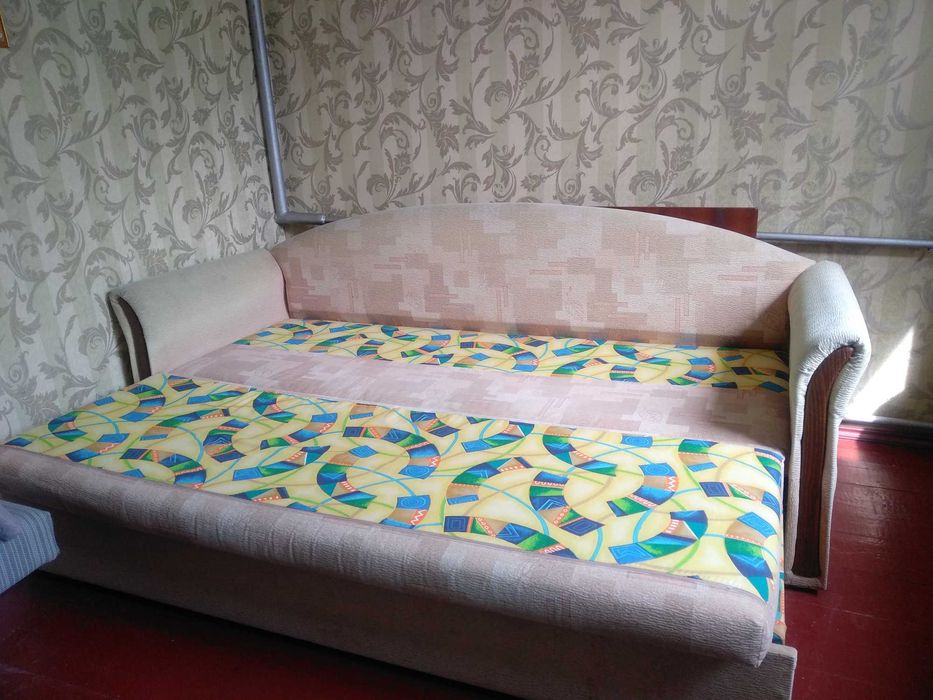 Диван кровать з ящиками для речей