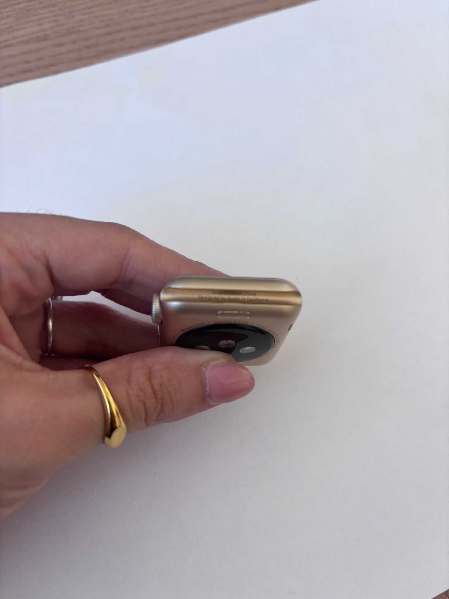 Applewatch series 1 / rose gold / poucas marcas de uso