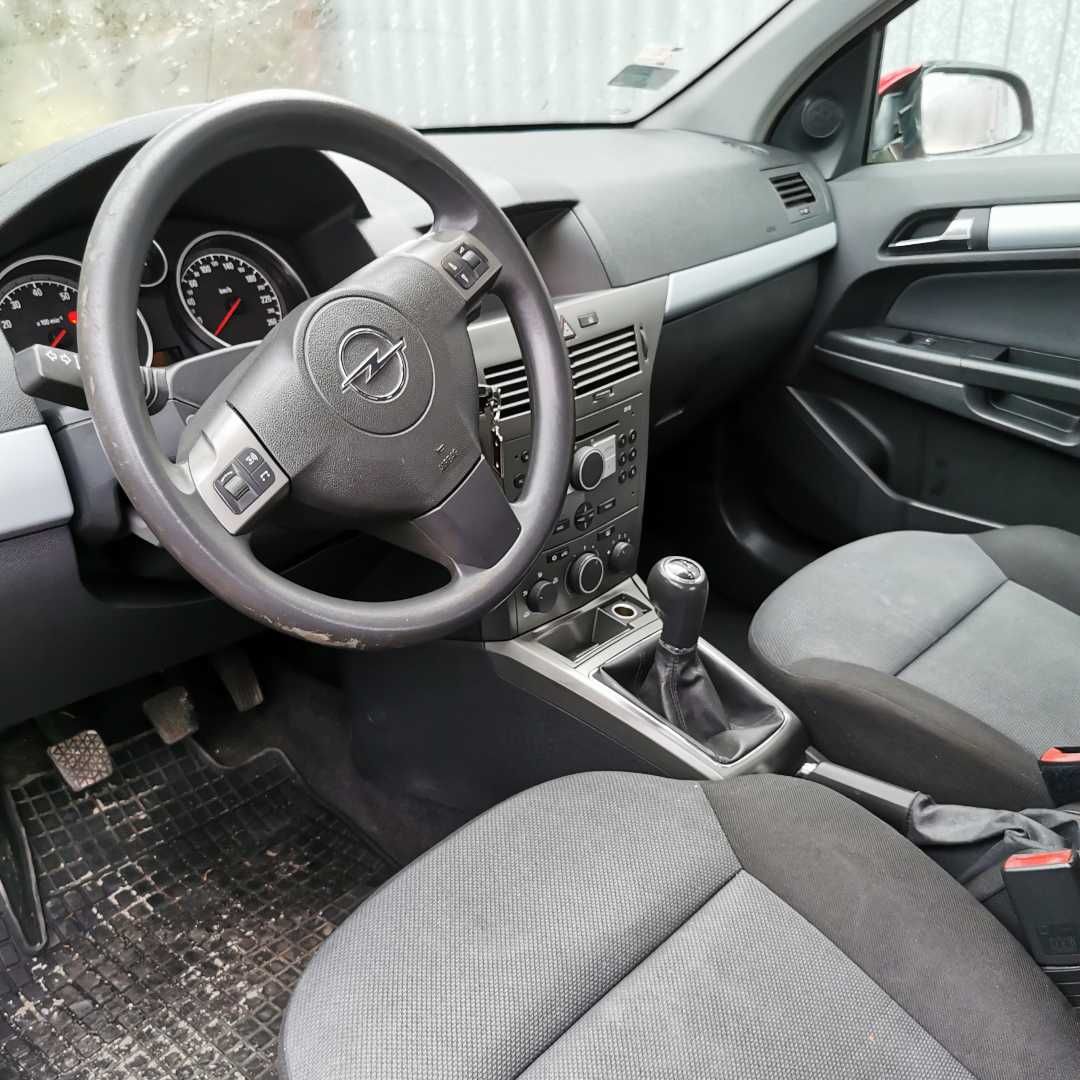 Opel astra 1,6 I 16V - gaz LPG - 2005 r. - 5 drzwiowy - alufelgi