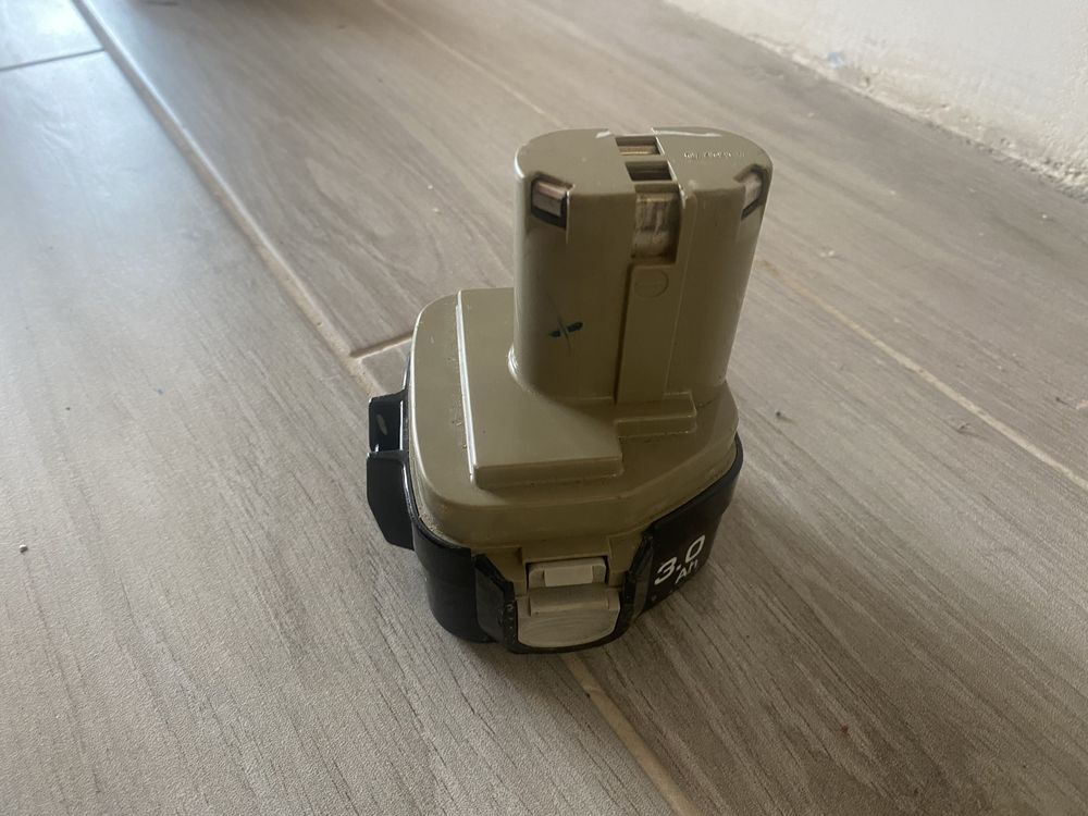 Аккумулятор makita 123