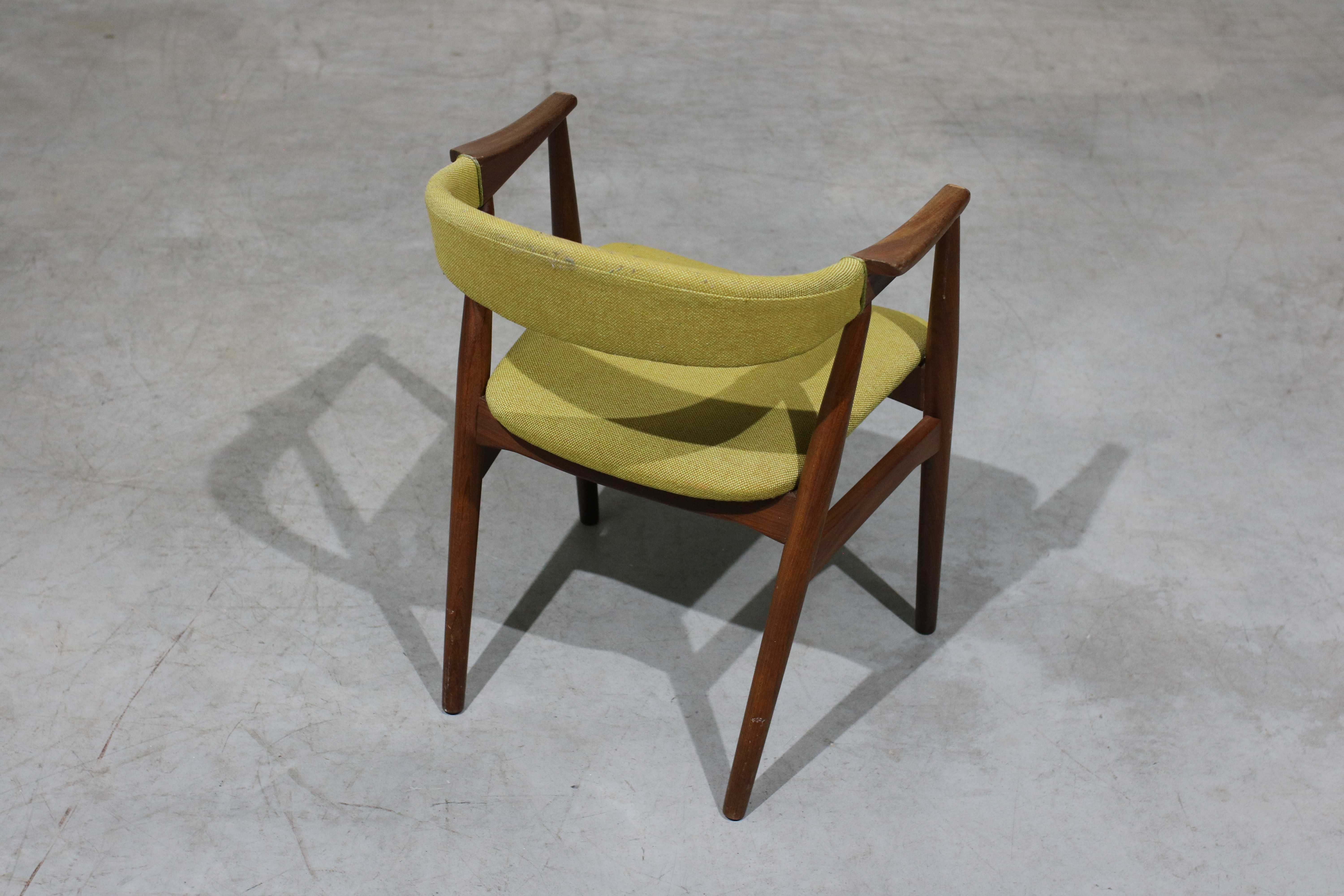 Conjunto de 4 Cadeirões Farstrup em teca | Design Dinamarquês