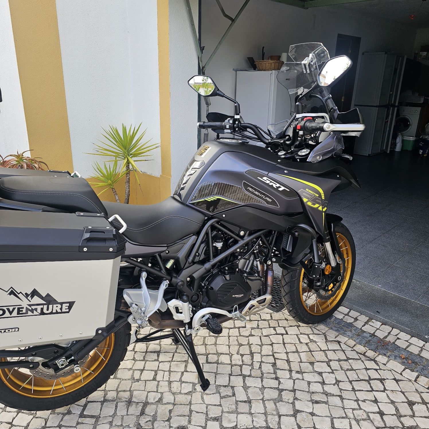 Qj Motor Srt 550 x 35 kw