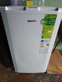 Продам морозильну камеру Beko