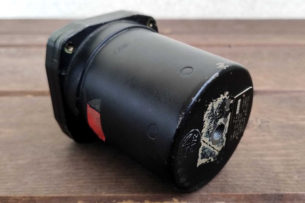 Wysokościomierz lotniczy z samolotu Bulova B-11 II wojna światowa USA