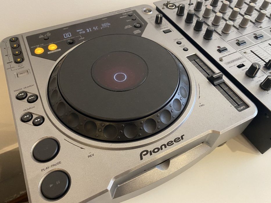 CDJ800 + DJM600 Pioneer