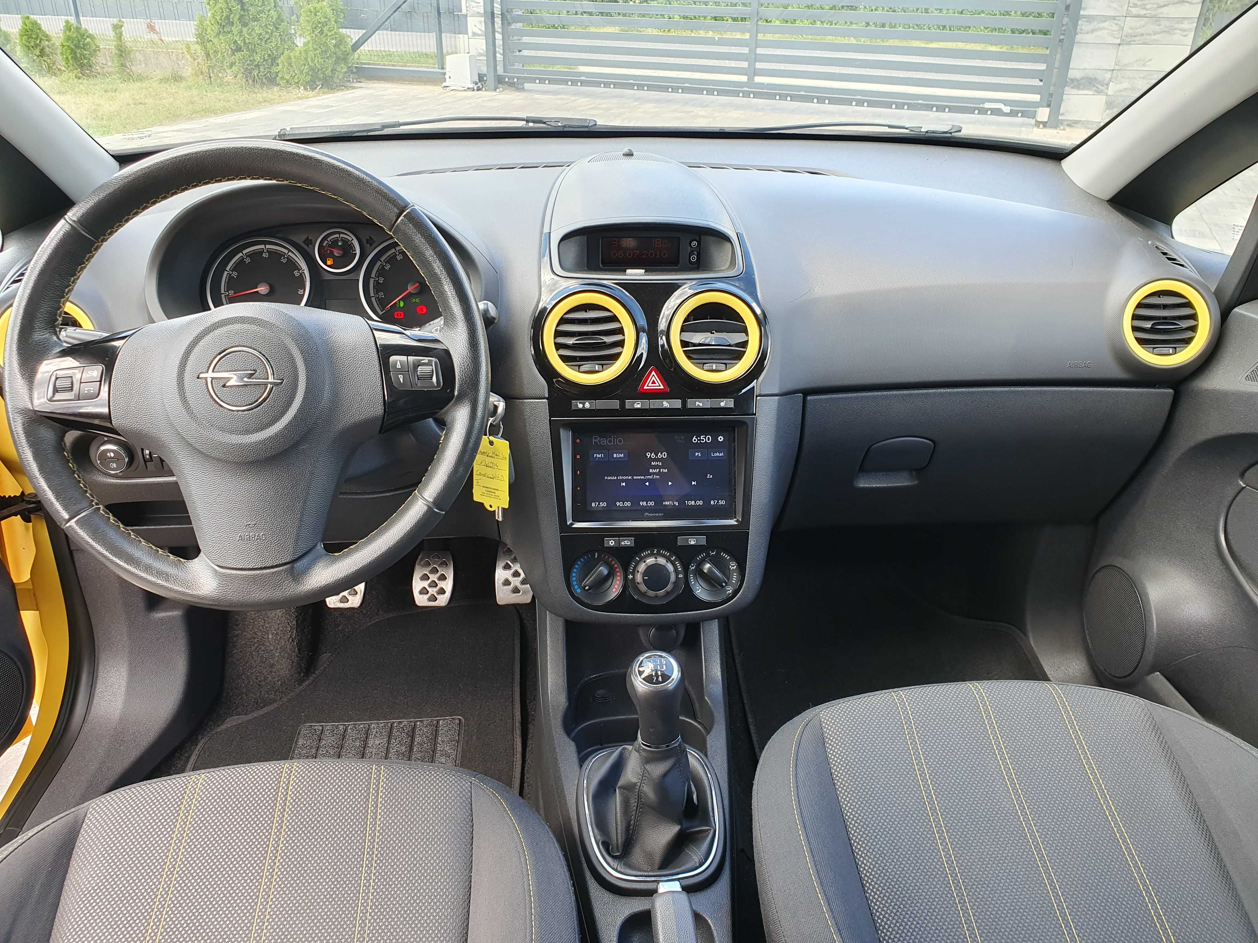 Opel Corsa D 1.4 Benzyna 2010r Sprowadzona z Niemcy
