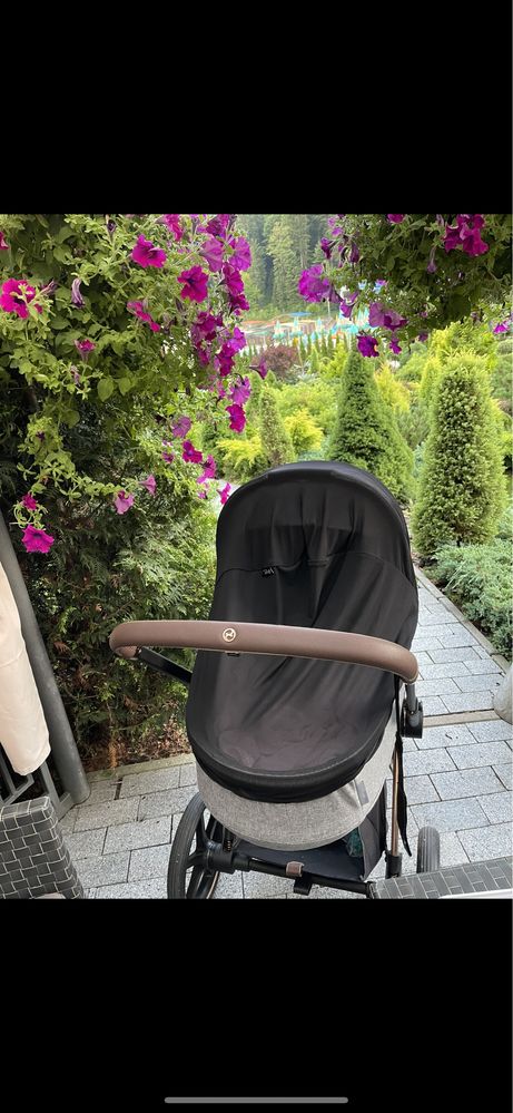 Коляска,візочок Cybex priam Koi на шассі rose gold 2021 року.Муфта
