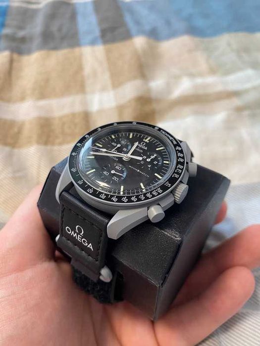 Swatch x Omega Bioceramic Moonswatch Mission to the Moon SO33M100