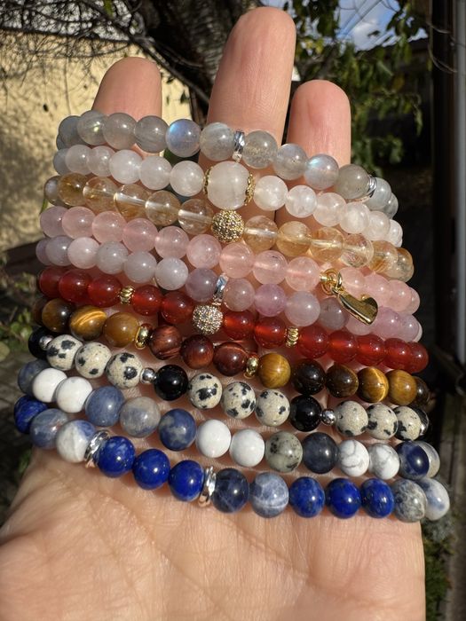 Браслети з натурального каміння