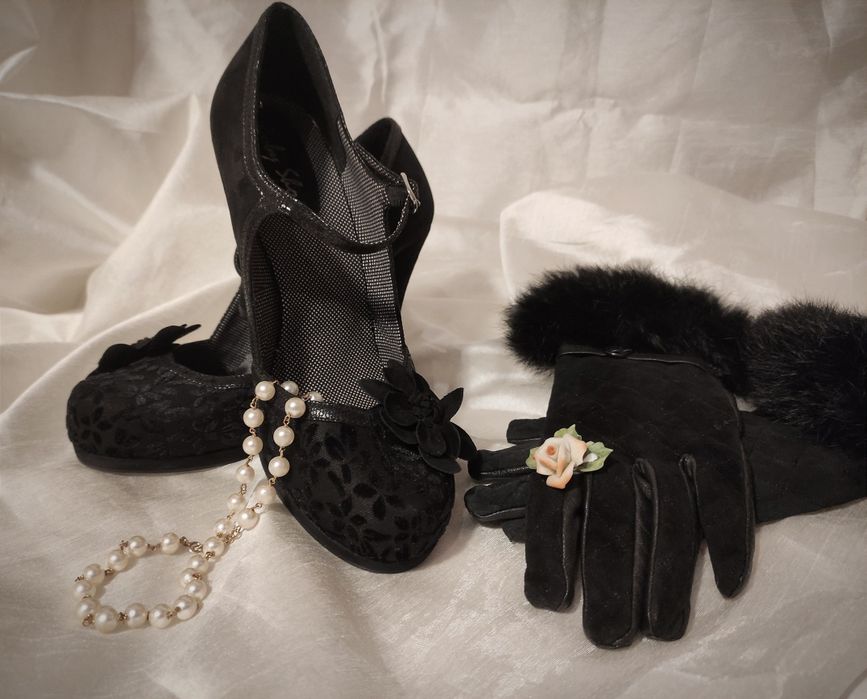 Par de sapatos Ruby Shoo - como novo - negociável.
