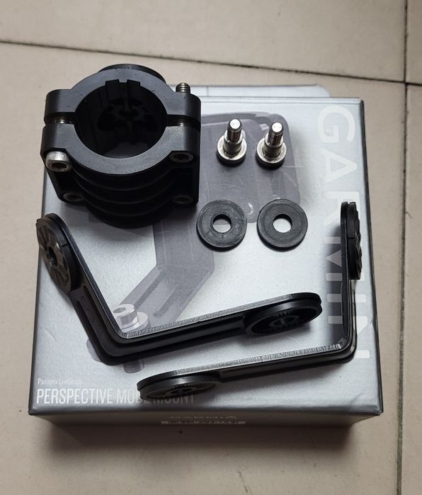 Garmin uchwyt przetwornika Live LVS32