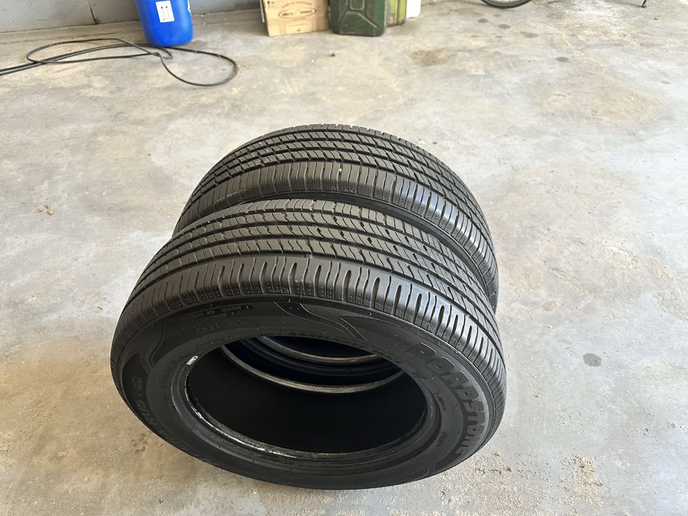 Автомобильные шины літні 225/65 R17 Roadstone