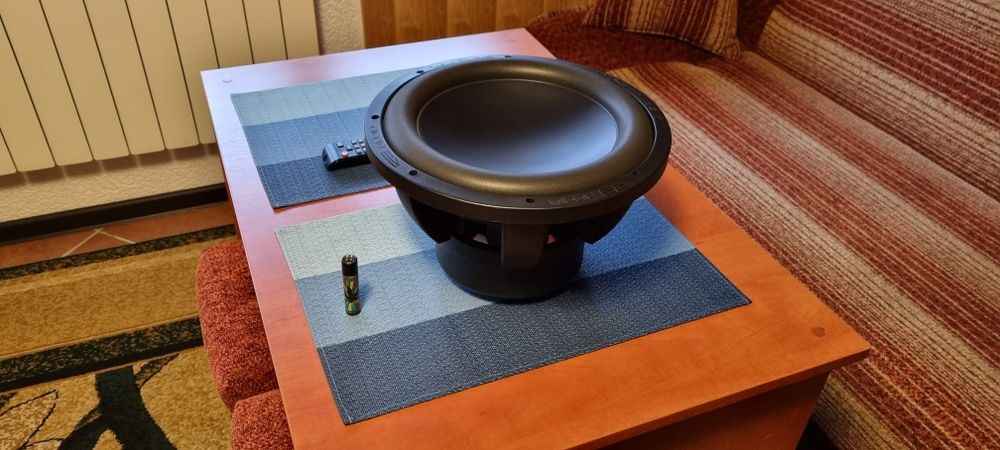 Re Audio SXX 12D4 1200w Rms