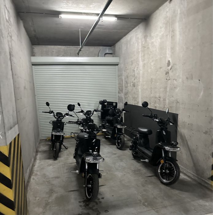 Оренда електроскутерів Aima для доставки Glovo, Bolt