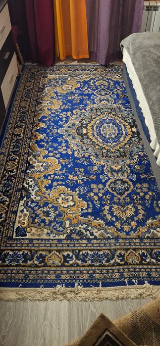 Продам килим в гарному стані