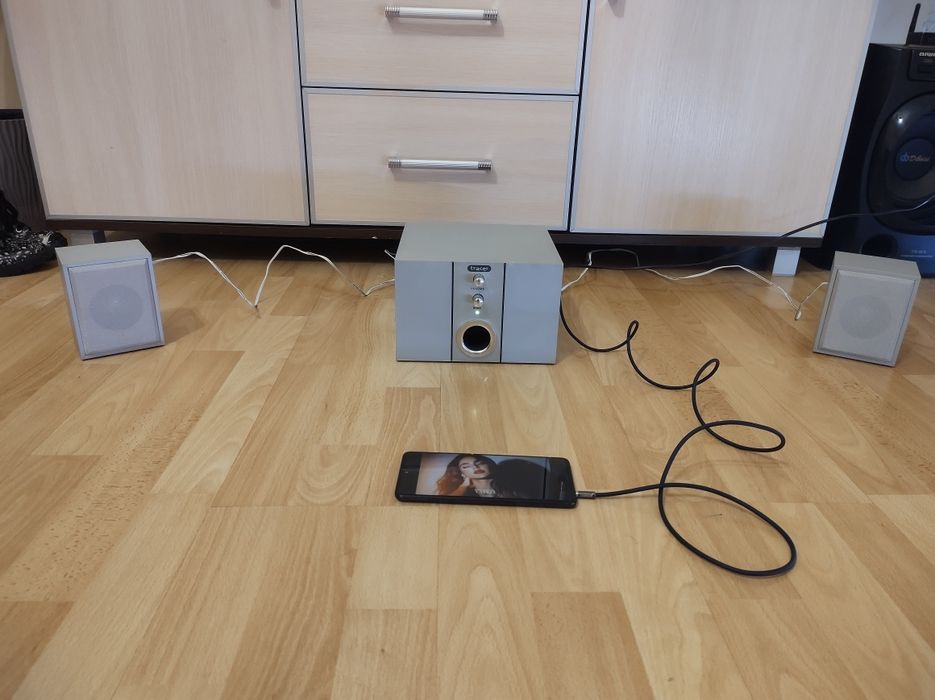 Głośniki + Subwoofer w systemie 2.1 Tracer