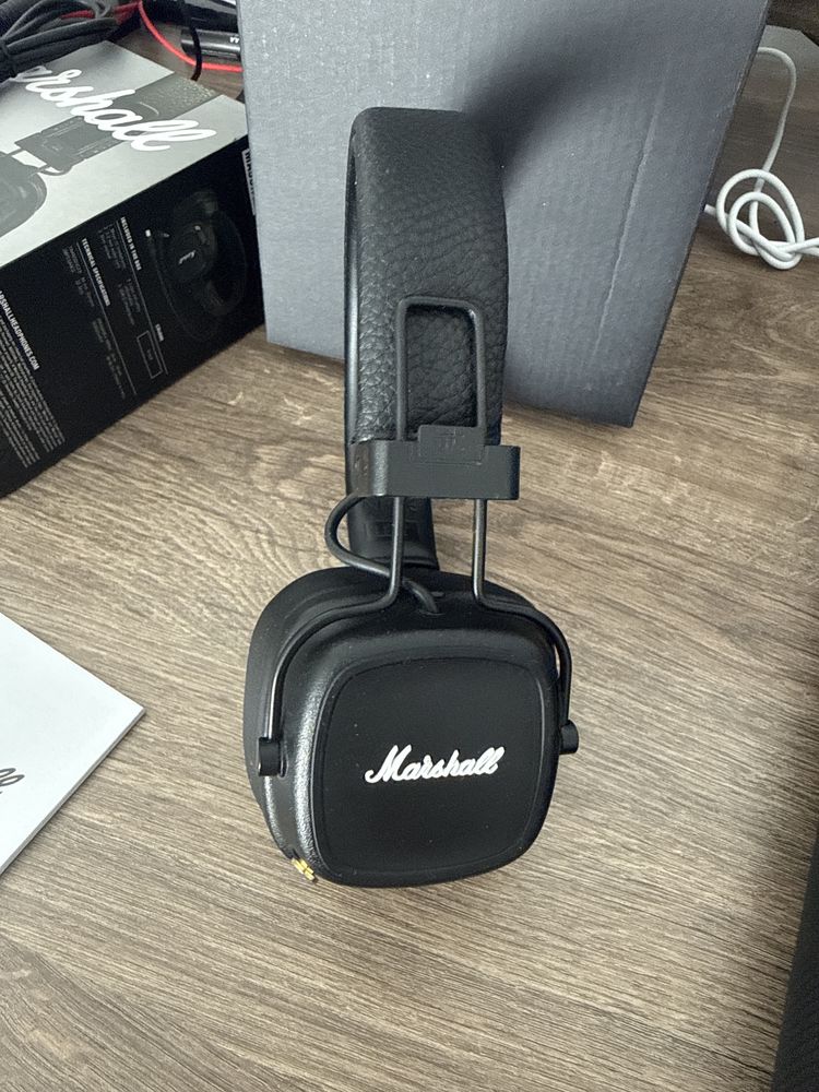 Marshall major 4