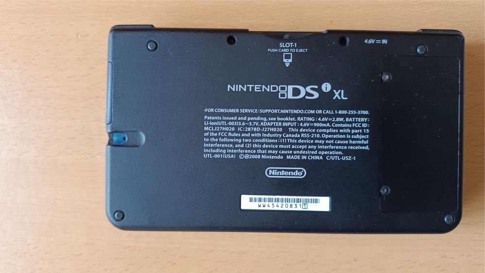 Nintendo DSi XL desbloqueada usada bom estado