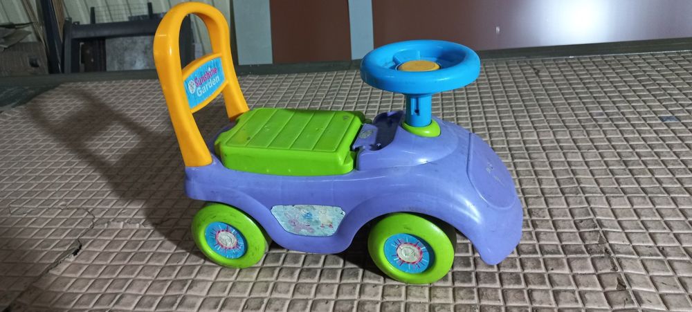 Дитяча машинка-толокар, іграшкова гойдалка (самовивіз або повна оплата