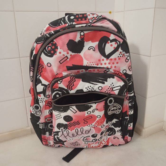 Mochila escolar + estojo triplo Perona