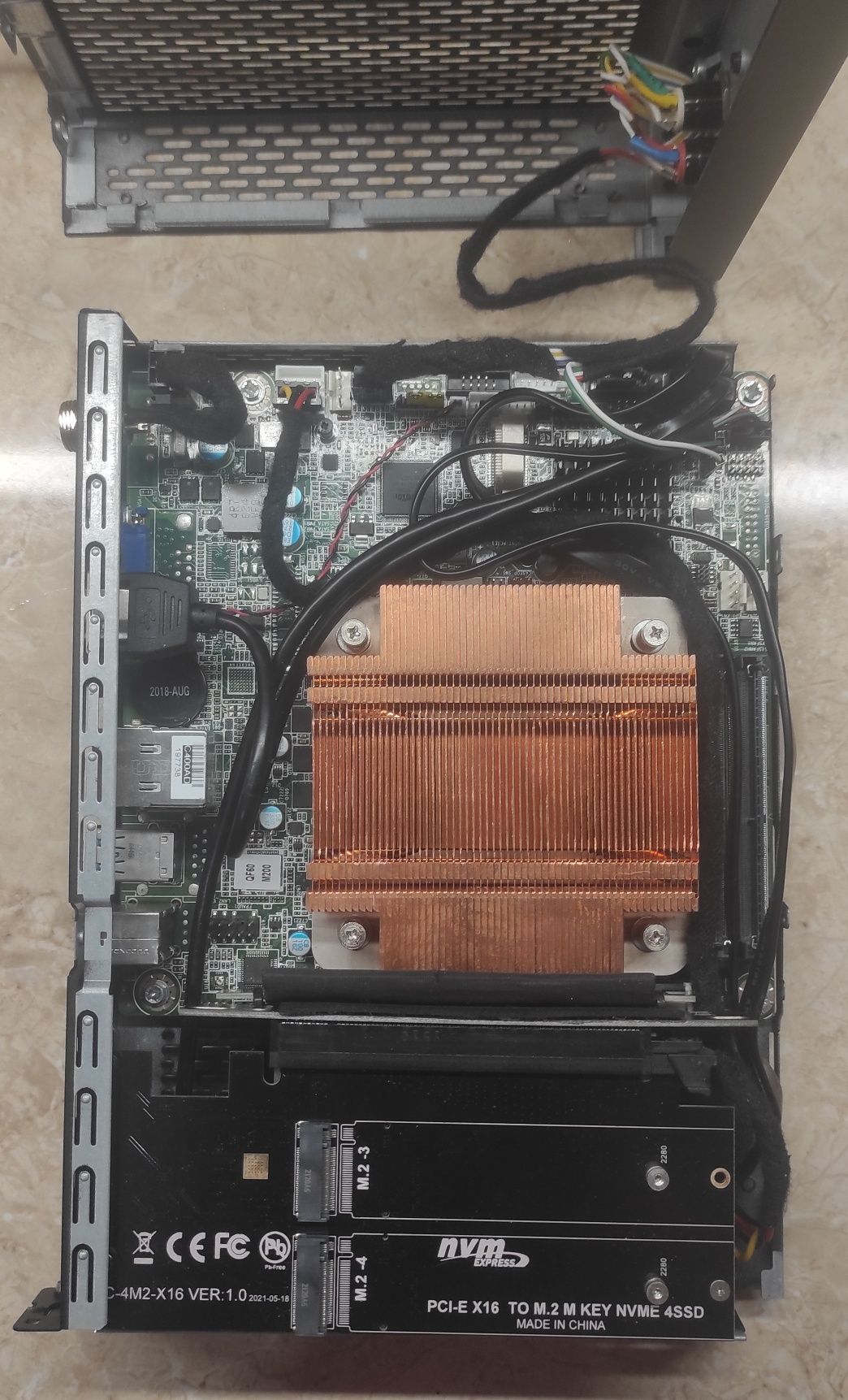 4*M2 NVMe NAS RAID 0,1,5,1E mini komputer