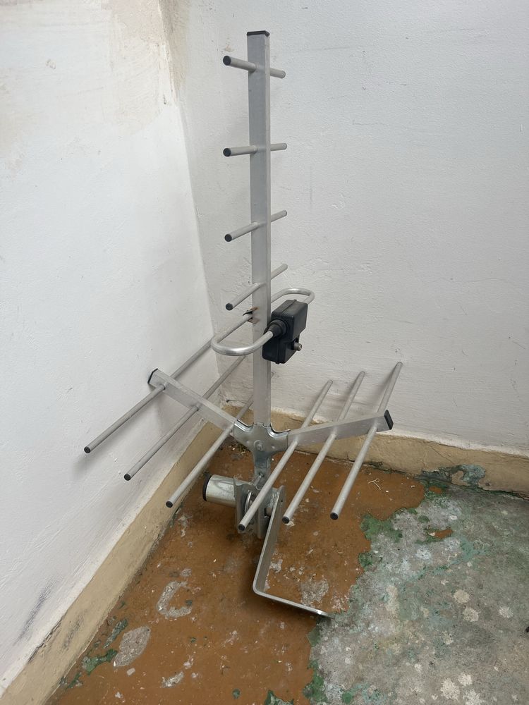 Antena satelitarna kierunkowa