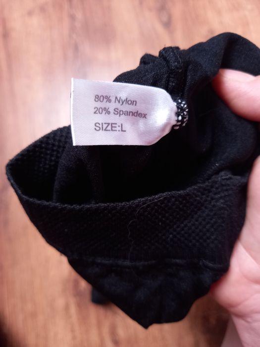 Majtki/szorty wysokie wyszczuplające z nogawką r.L.