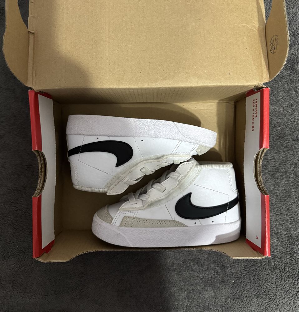 Кросівки Nike blazer 7c