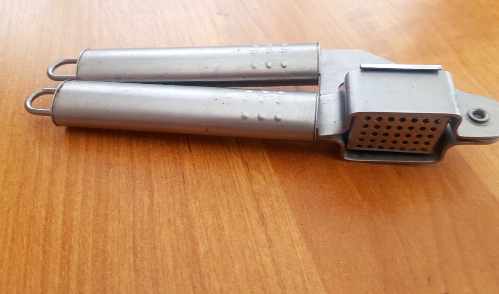 Wyciskacz np. do czosnku