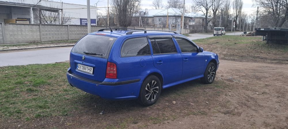 Skoda Octavia tour universal