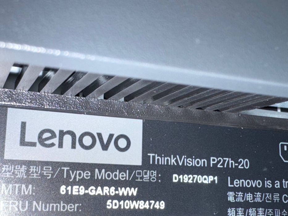 Монітор Lenovo ThinkVision