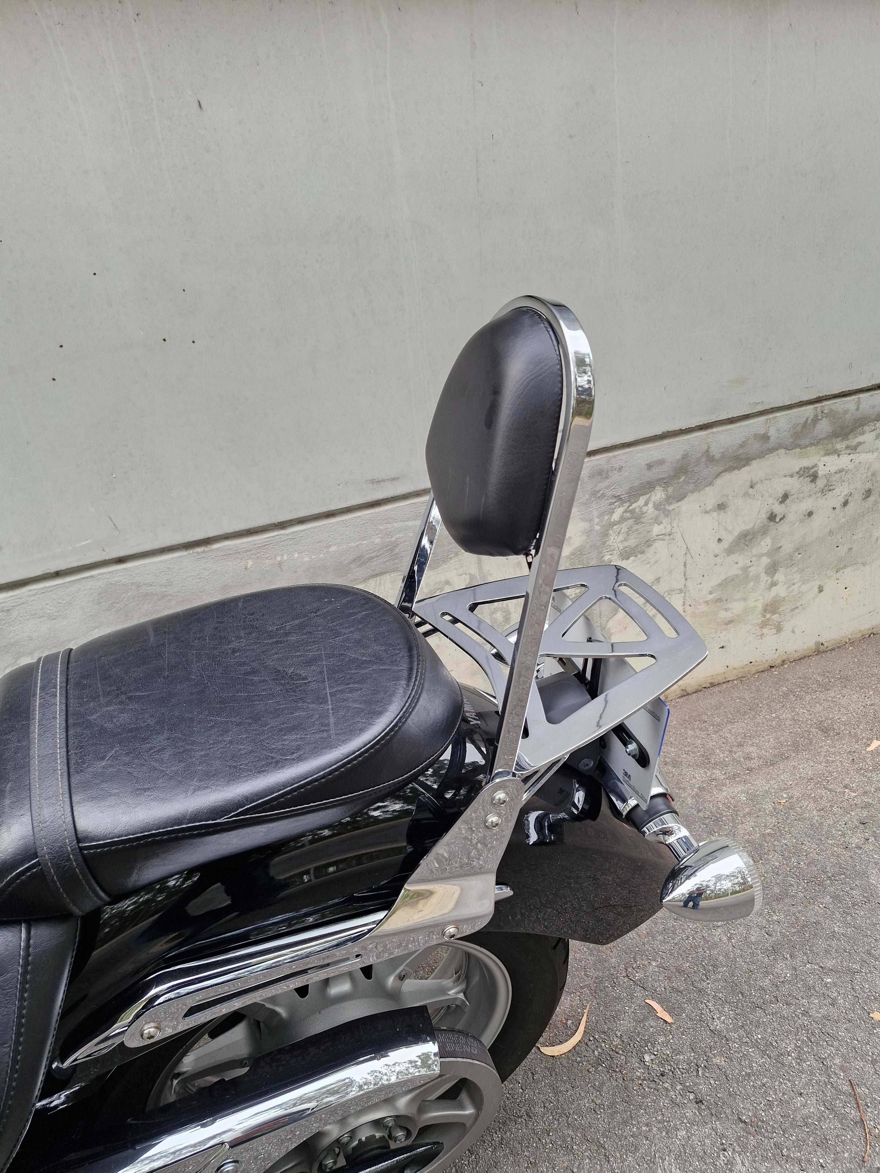 Encosto Sissy Bar Highway Hawk