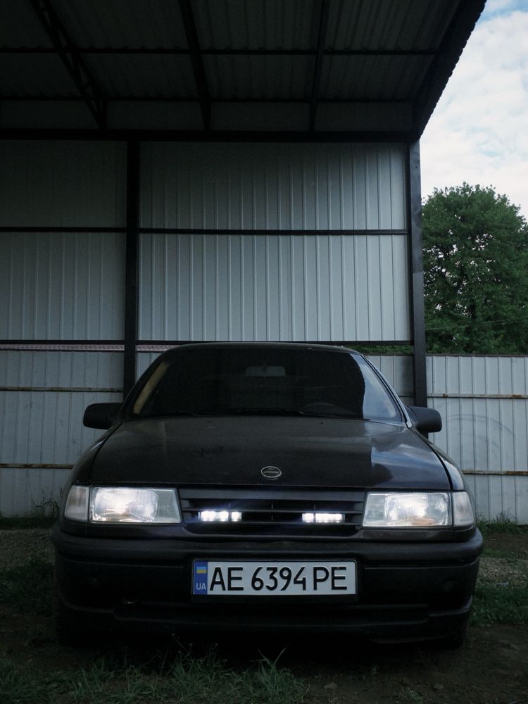 Опель увектра 1.8 1991