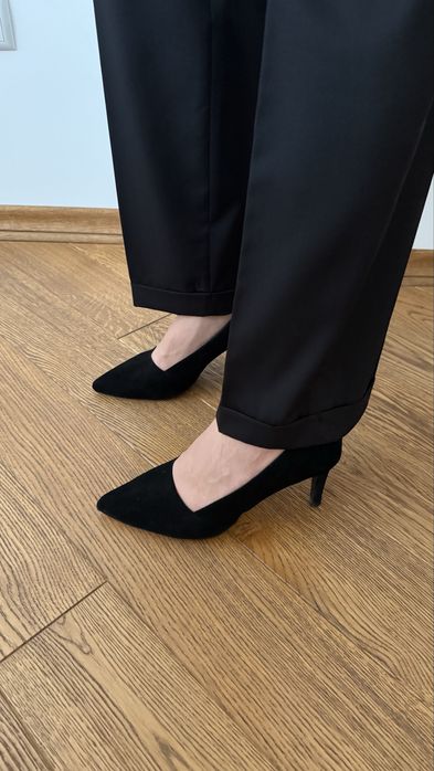 жіночі замшеві чорні туфлі лодочки човники 41 26.5 см