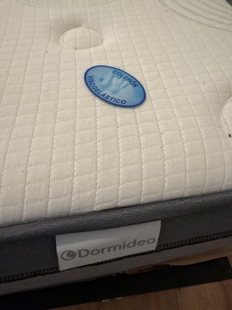 Cama casal com Colchao Dormideo