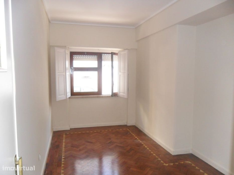 Bairro Santos (Rego) Atelier com 15m2