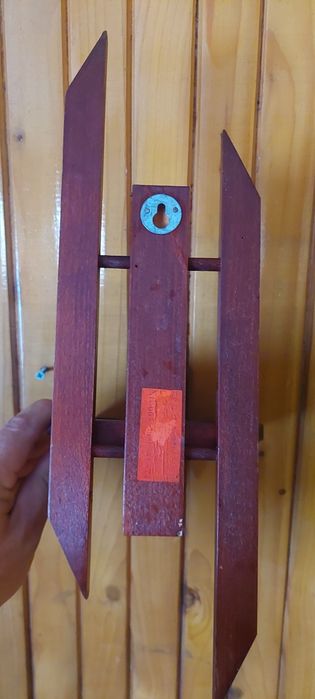 Kwietnik scienny z drewna