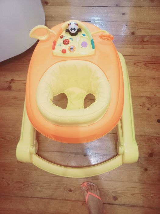 Vendo Andarilho da chicco entrego na zona arroios.