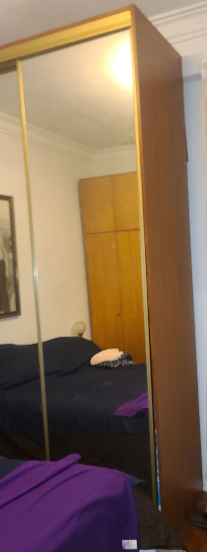 Roupeiro c/ Espelhos nas portas 200€
