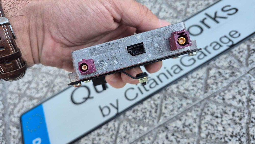 AUDI-VW-ETC - Módulo Amplificador de Antena 8E0035,456B