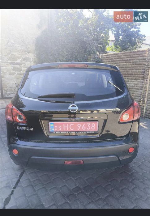 Продам  Черный паркетник  Nissan Qashqai !!!