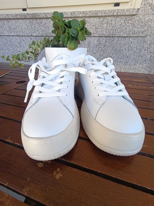 Sapatilhas D. Franklin Novas