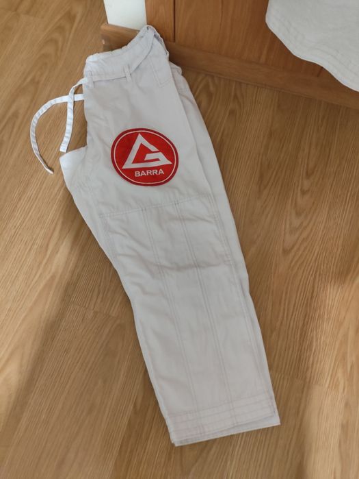 Kimono Jiu-Jitsu Gracie Barra Adulto