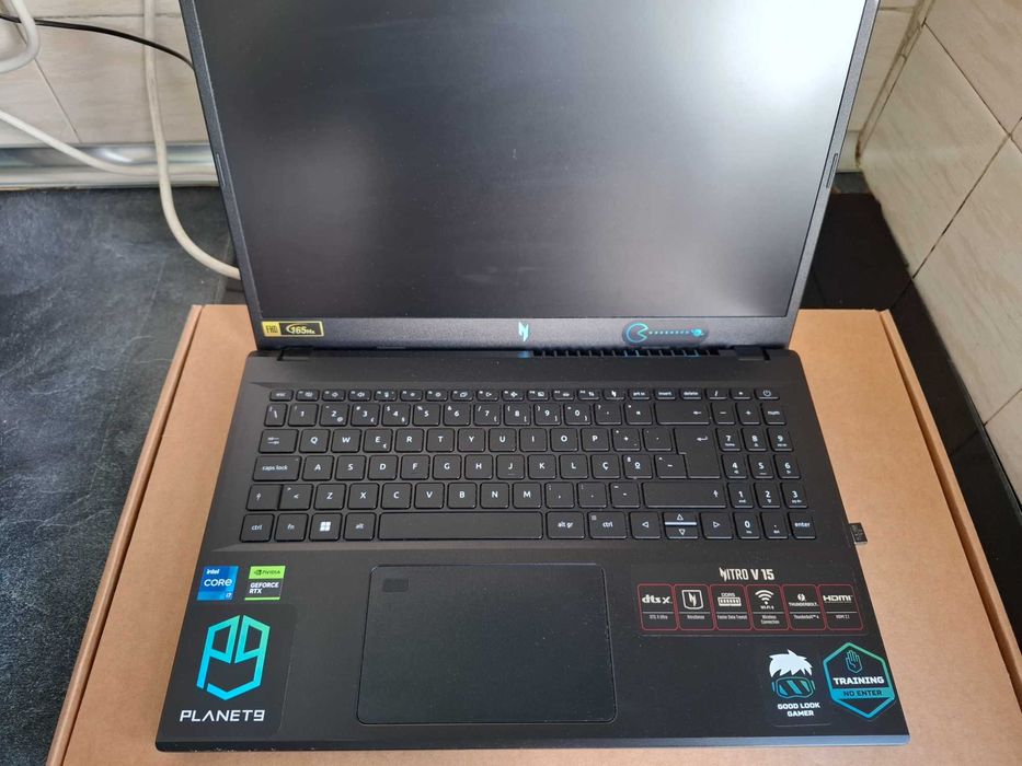 Acer nitro v15 portatil gaming