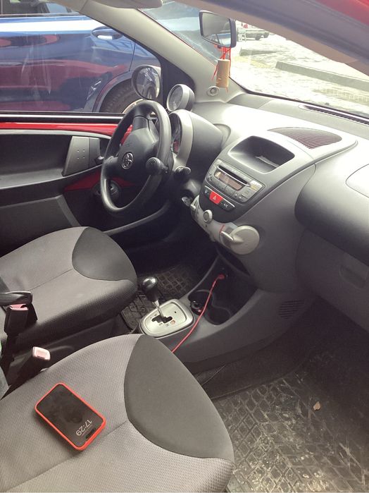 Тойота auris aygo